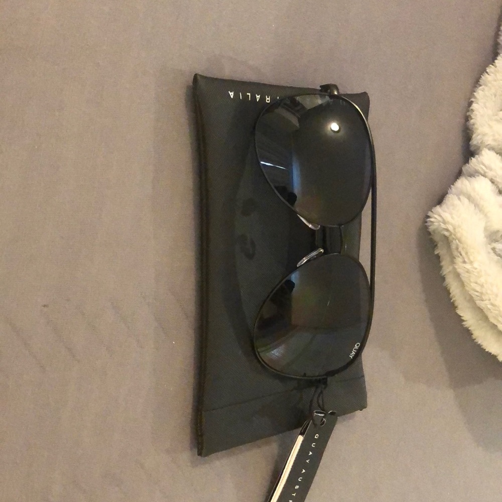 Brand new ouay Australia aviators